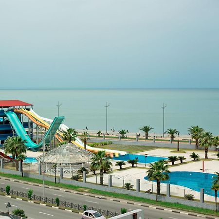 Ferienwohnung The Blue Perl 3 Batumi Exterior foto